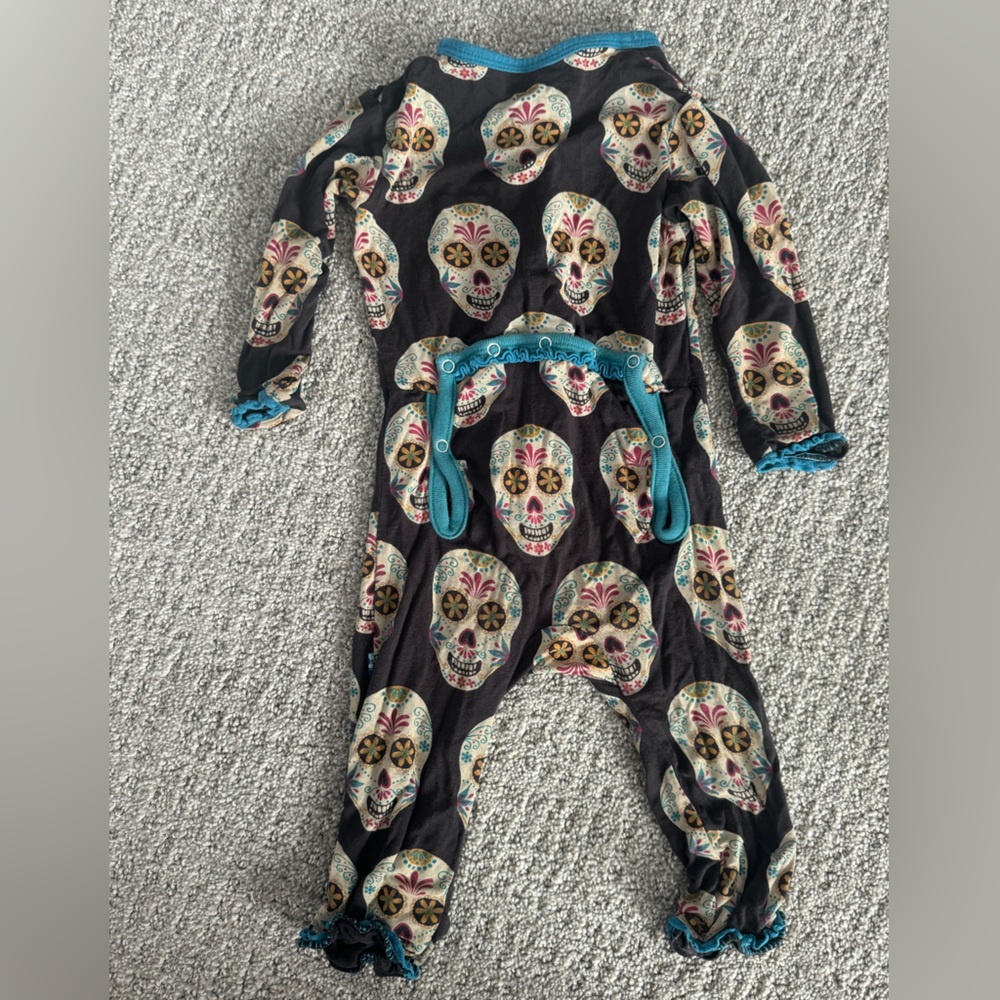 Kickee Pants onesie Skull Print baby One Piece Pajama skulls Halloween muertos - Picture 3 of 4